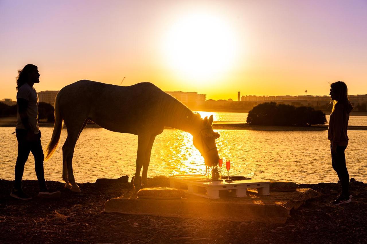 Pura Eco Retreat, Jubail Island Hotel อาบูดาบี ภายนอก รูปภาพ