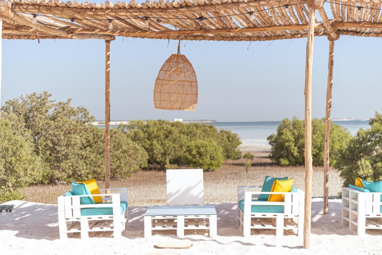 Pura Eco Retreat, Jubail Island Hotel อาบูดาบี ภายนอก รูปภาพ